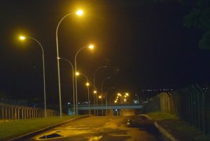 Via de acesso ao Aeroporto de Brasília ganha iluminação LED