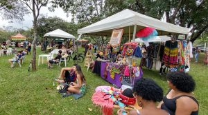 Com artesanato, música e alimentação, EncontrArte movimenta 212 Norte