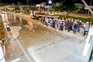 Alunos de engenharia visitam obras de pavimentação da Estrutural
