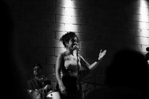 Brasília Samba Jazz recebe o show “Ana Canta Elas”