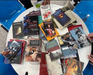 Feira de Troca de Livros para todas as idades no Espaço Cultural Renato Russo