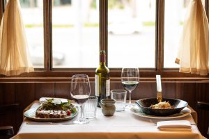 Nonno Cantinetta chega trazendo a comida italiana raiz
