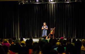 Maniva: espetáculo teatral vira livro com participação do público