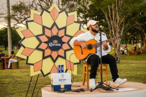 Tulipa Ruiz faz show gratuito na Praça do Cruzeiro neste domingo