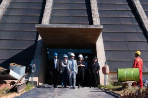 Técnicos de órgão federal visitam obras do Teatro Nacional