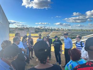 Comissão internacional visita usina fotovoltaica do DF