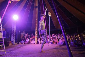 Feira No Setor terá espetáculo gratuito de palhaçaria e circo