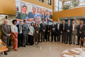 Integrantes da Frente Parlamentar de Apoio ao Aprendiz se reúnem em Brasília