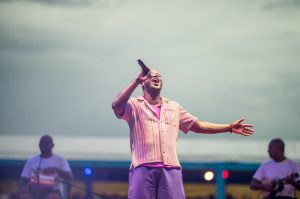 Tardezinha: Thiaguinho traz o melhor do pagode a Brasília neste sábado (22/07)
