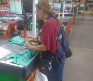 Começa aplicação de multas por desrespeito à lei das sacolas plásticas