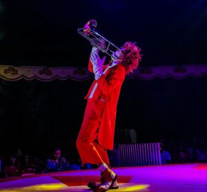 Le Petit Cirque apresenta espetáculo “Origem” no Boulevard Shopping Brasília