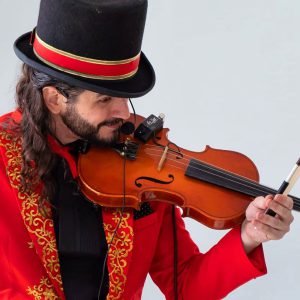 Mágico Ravel se apresenta na programação infantil do Conjunto Nacional