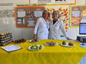 Restaurantes comunitários orientam sobre benefícios de frutos do Cerrado