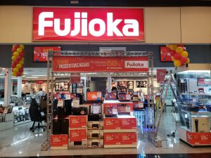 Feirões com desconto de até 70% das lojas Fujiokas