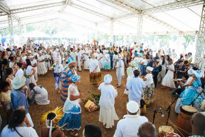 Culturas tradicionais de terreiro: Festa das Yabás celebra o feminino na Praça dos Orixás, em Brasília