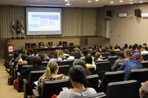 Seminário destaca promoção de alimentação saudável nas escolas do DF