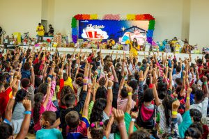 Geléia Burger participa de ação solidária de natal