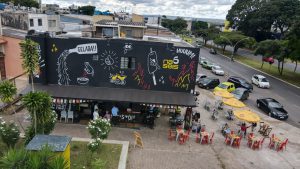 Na Seis – Comida de Bar é reduto de diversão e boa música