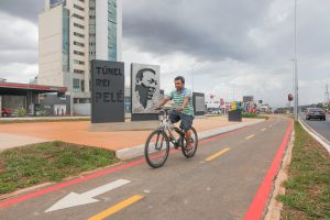 DF encerra 2023 com quase 700 km de malha cicloviária