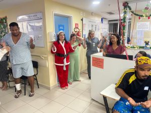 Emoções no Ar: Ortopedia do HBDF mantém tradição e oferece ceia natalina aos pacientes