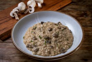 Aumento de vegetarianos no Brasil impulsiona restaurantes de carnes a oferecerem opções veganas e vegetarianas
