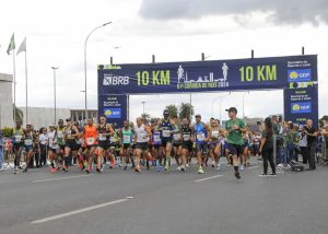 51ª Corrida de Reis reúne 10 mil corredores no coração de Brasília