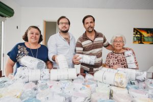 Mercado Feira de Antiguidades e Design do Gilbero Salomão realiza ação solidária em prol do Instituto Arca