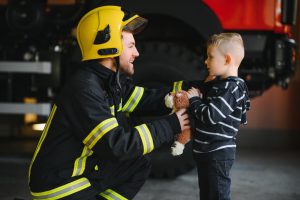 Bombeiros alertam para acidentes com crianças durante as férias