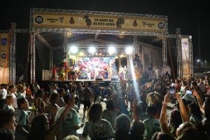Último dia do Carnaval reúne foliões em blocos no Plano e em Taguatinga