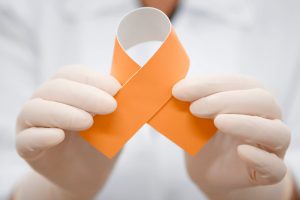 Fevereiro Laranja marca conscientização no combate à leucemia