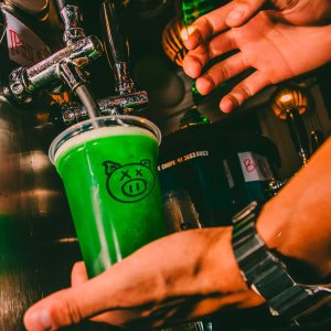 Chope verde a partir de R$ 3 no Porks Asa Sul e no Porks Gama