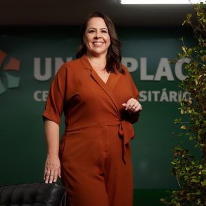 Dia Internacional da Mulher: Reitora do UNICEPLAC exalta a educação como chave transformadora para a sociedade