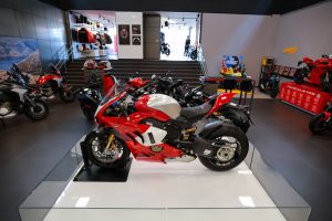 Exclusivo: modelo inédito de moto da Ducati chega a Brasília