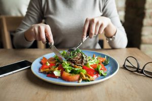 Comer bem também é cuidar do intestino
