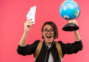 7 em cada 10 brasileiras sonham com diplomas internacionais, revela pesquisa