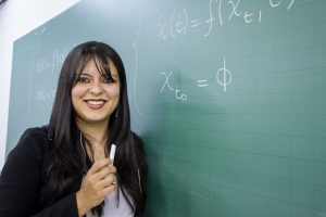 Mulheres brasilienses brilham na vida pública e longe dos holofotes