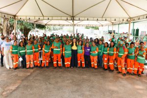Dia da Mulher: Marcela Passamani participa de roda de conversa com varredoras da Sustentare Saneamento