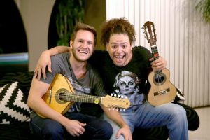 Victor Angeleas e Márcio Marinho abrem a programação musical do Expo Coffee no Conjunto Nacional