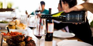 Temperaturas baixas são um convite para abrir aquele vinho mais encorpado