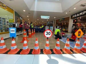 Boulevard Shopping recebe ação educativa com DER e feira de adoção