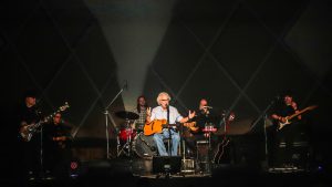 Renato Teixeira e Heróis de Botequim fazem shows gratuitos neste fim de semana