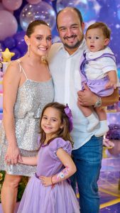 Festa Bella Petrarca, os filhos Bella e Luca celebraram idade nova com festa Wish
