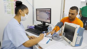 Tendas de acolhimento a pacientes com dengue realizam mais de 22,1 mil atendimentos no DF