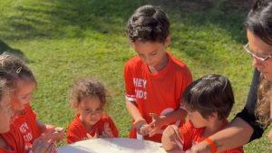Colônia de férias Hey Kids: um castelo à beira Lago no Clube da Assel