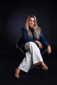 Rogéria Barcelos, especialista em desenvolvimento humano dá dicas para atendimento ao cliente e paciente nas empresas