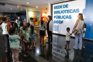 Crianças aproveitam programação de férias da Biblioteca Nacional