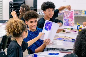 Férias para pequenos artistas no MAB Educativo
