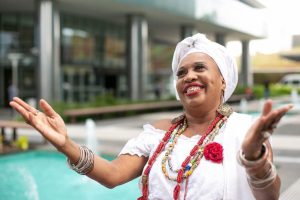 Águas de Oxalá- conhecimento, tradição e cultura no combate à intolerância