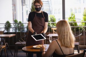 Da educação à gastronomia: como a tecnologia tem impactado setores tradicionais no DF