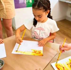 Com atividades divertidas e educativas, Maple Bear promove colônia de férias bilíngue para 2025